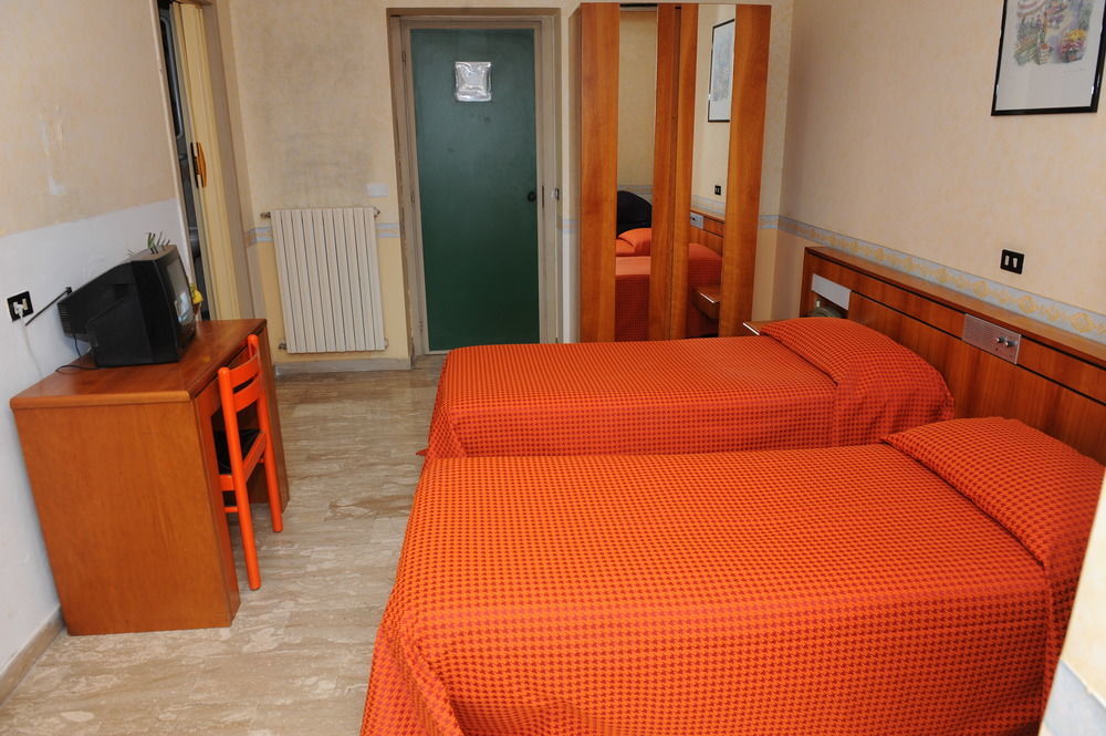 Hotel Ristorante La Campagnola Cassino Zewnętrze zdjęcie