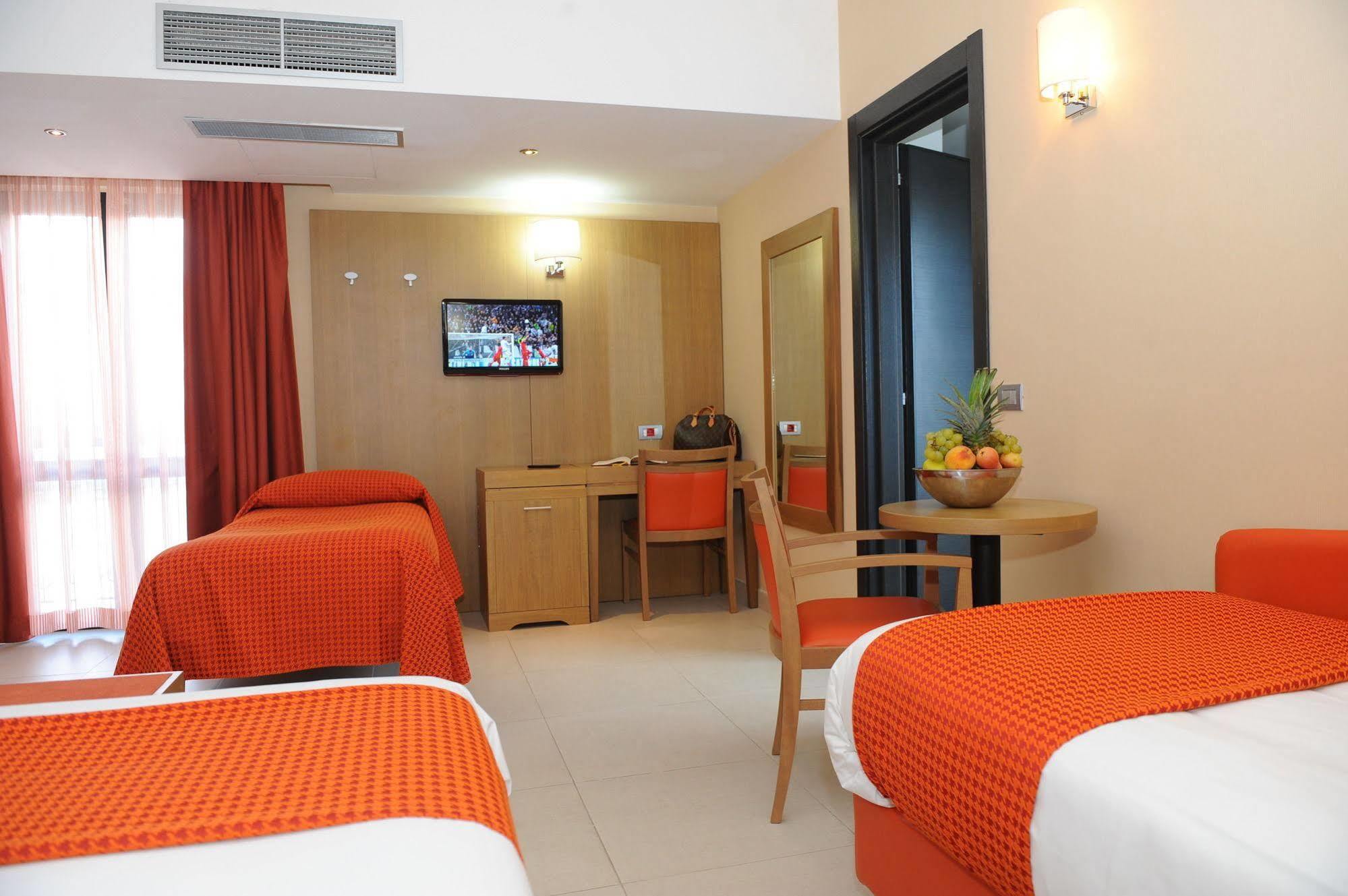 Hotel Ristorante La Campagnola Cassino Zewnętrze zdjęcie